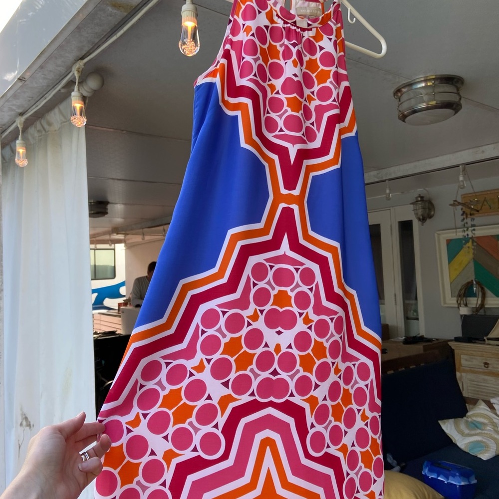 Banana republic silk dress 0 petite in excellent condition.